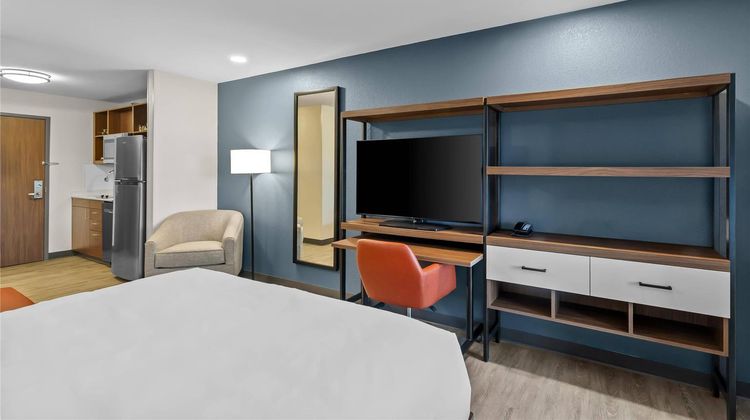 Everhome Suites Wichita Northeast Suite
