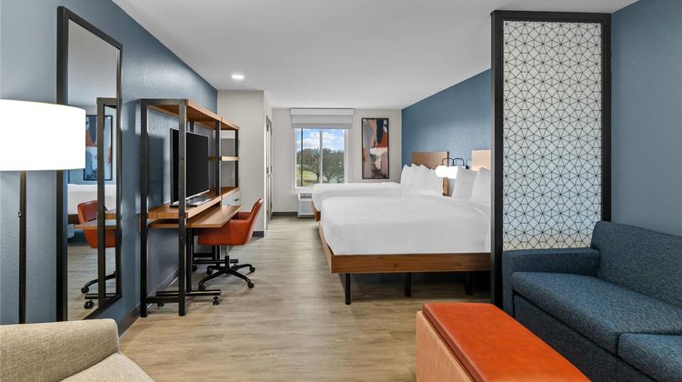Everhome Suites Wichita Northeast Suite