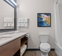 Everhome Suites Wichita Northeast Room