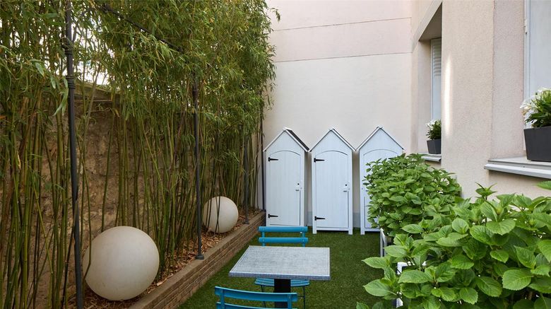 <b>Residence Paris Asnieres Exterior</b>. Images powered by <a href="https://iceportal.shijigroup.com/" title="IcePortal" target="_blank">IcePortal</a>.