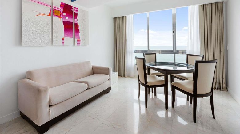 <b>Park Royal Mazatlan Room</b>. Images powered by <a href="https://iceportal.shijigroup.com/" title="IcePortal" target="_blank">IcePortal</a>.