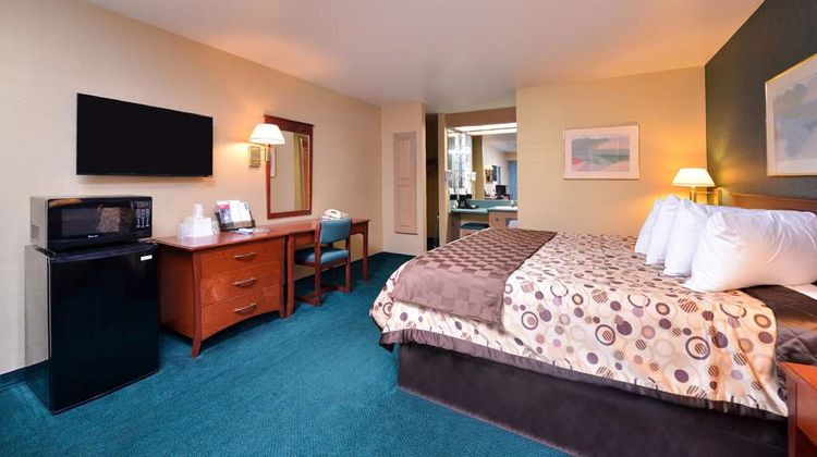 Americas Best Value Inn Phoenix Ashland Room
