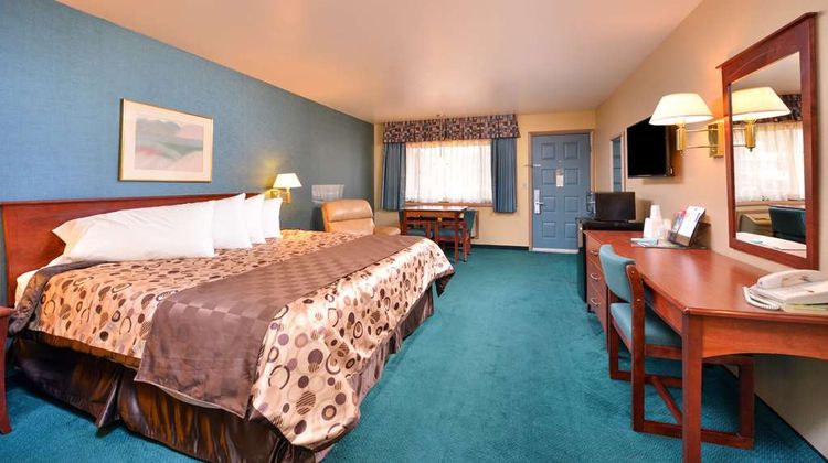 Americas Best Value Inn Phoenix Ashland Room