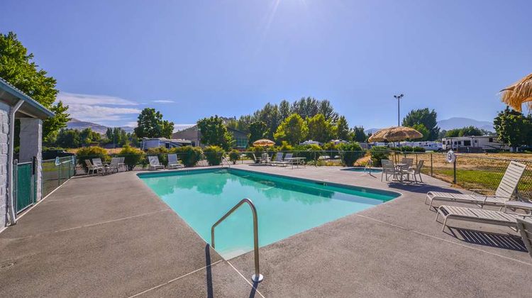 Americas Best Value Inn Phoenix Ashland Pool
