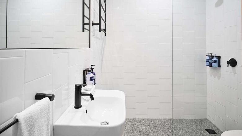 <b>Novotel St Kilda Room</b>. Images powered by <a href="https://iceportal.shijigroup.com/" title="IcePortal" target="_blank">IcePortal</a>.