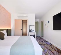 Novotel St Kilda Room