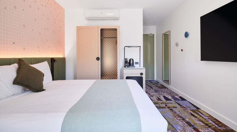 <b>Novotel St Kilda Room</b>. Images powered by <a href="https://iceportal.shijigroup.com/" title="IcePortal" target="_blank">IcePortal</a>.