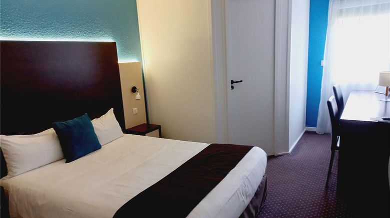 <b>Brit Hotel Le Kerotel - Lorient Room</b>. Images powered by <a href="https://iceportal.shijigroup.com/" title="IcePortal" target="_blank">IcePortal</a>.