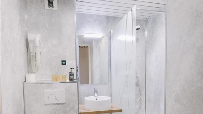 <b>Arcantis Hotel La Grassinais Room</b>. Images powered by <a href="https://iceportal.shijigroup.com/" title="IcePortal" target="_blank">IcePortal</a>.