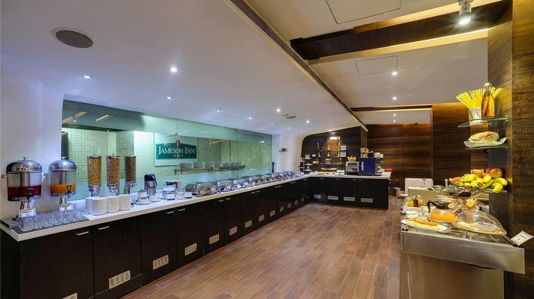 <b>Siamton Inn Restaurant</b>. Images powered by <a href="https://iceportal.shijigroup.com/" title="IcePortal" target="_blank">IcePortal</a>.