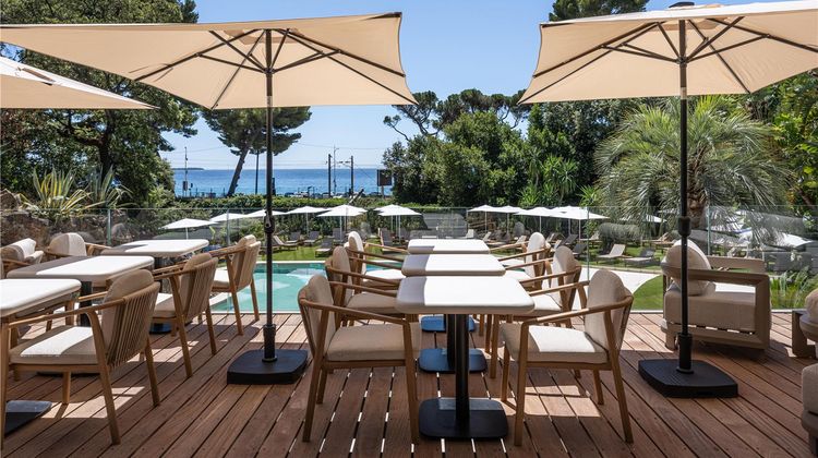 Radisson Hotel Cannes Seaside Exterior