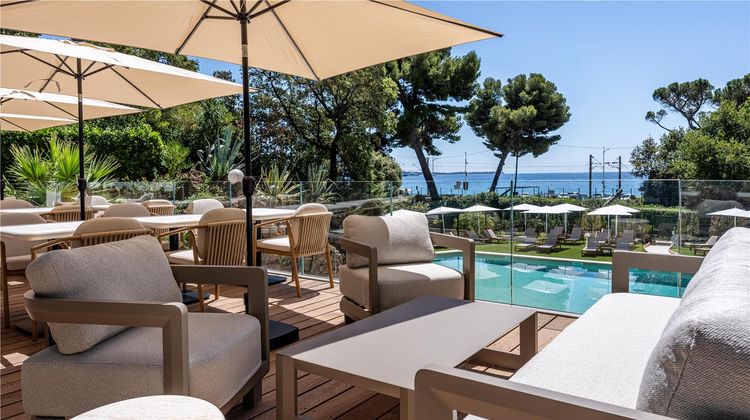 Radisson Hotel Cannes Seaside Restaurant