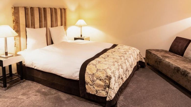 <b>Le Clos Des Delices Room</b>. Images powered by <a href="https://iceportal.shijigroup.com/" title="IcePortal" target="_blank">IcePortal</a>.