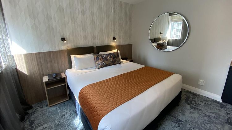 Trinity Hotel Room
