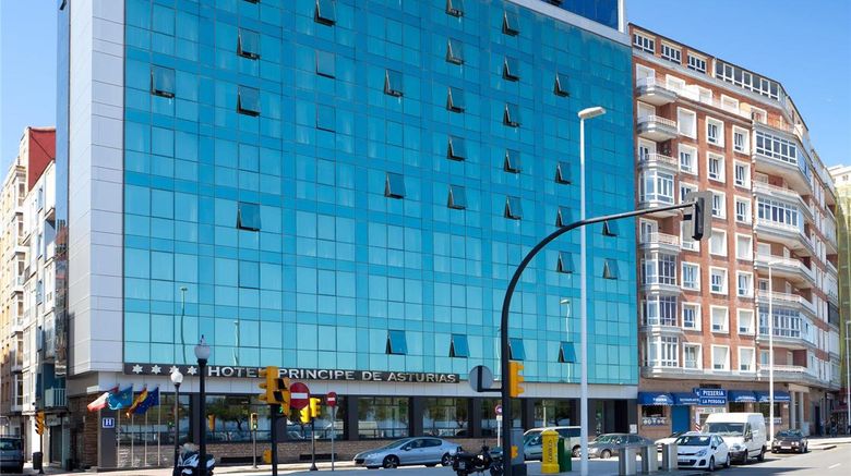 <b>Principe de Asturias Hotel Exterior</b>. Images powered by <a href="https://iceportal.shijigroup.com/" title="IcePortal" target="_blank">IcePortal</a>.