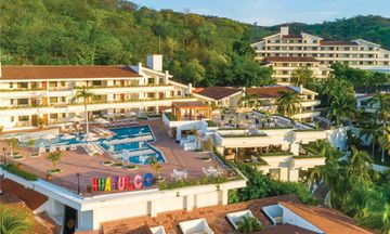 Park Royal Huatulco