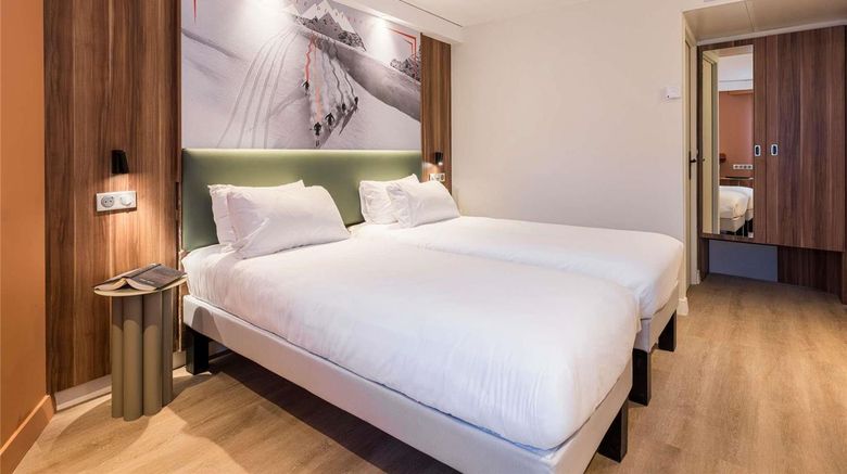 <b>Ibis Styles Annecy Le Vieux Room</b>. Images powered by <a href="https://iceportal.shijigroup.com/" title="IcePortal" target="_blank">IcePortal</a>.