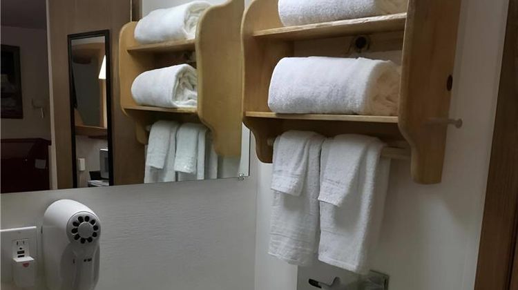 Sandpoint Inn Room