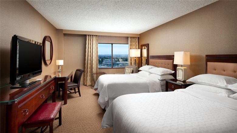 <b>Wyndham Denver Tech Center Room</b>. Images powered by <a href="https://iceportal.shijigroup.com/" title="IcePortal" target="_blank">IcePortal</a>.