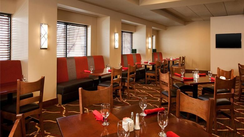 <b>Wyndham Denver Tech Center Restaurant</b>. Images powered by <a href="https://iceportal.shijigroup.com/" title="IcePortal" target="_blank">IcePortal</a>.
