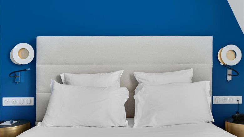 <b>Hotel Elysees Opera Room</b>. Images powered by <a href="https://iceportal.shijigroup.com/" title="IcePortal" target="_blank">IcePortal</a>.