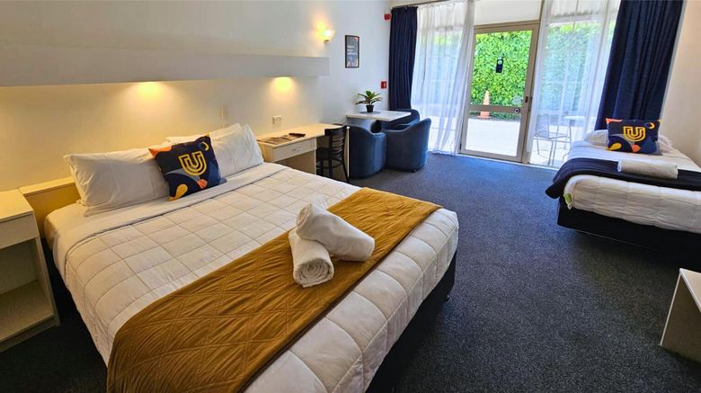 <b>U Studios Paraparaumu, SureStay Coll Room</b>. Images powered by <a href="https://iceportal.shijigroup.com/" title="IcePortal" target="_blank">IcePortal</a>.