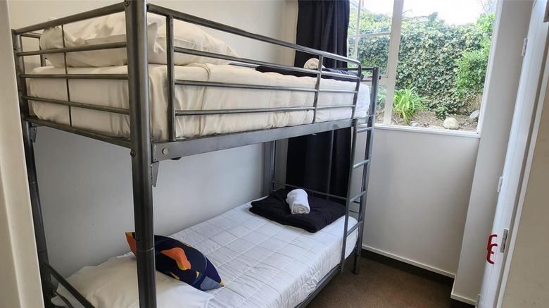 <b>U Studios Paraparaumu, SureStay Coll Suite</b>. Images powered by <a href="https://iceportal.shijigroup.com/" title="IcePortal" target="_blank">IcePortal</a>.