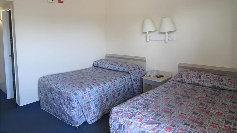 <b>Econolodge Yuma Oldtown Room</b>. Images powered by <a href="https://iceportal.shijigroup.com/" title="IcePortal" target="_blank">IcePortal</a>.
