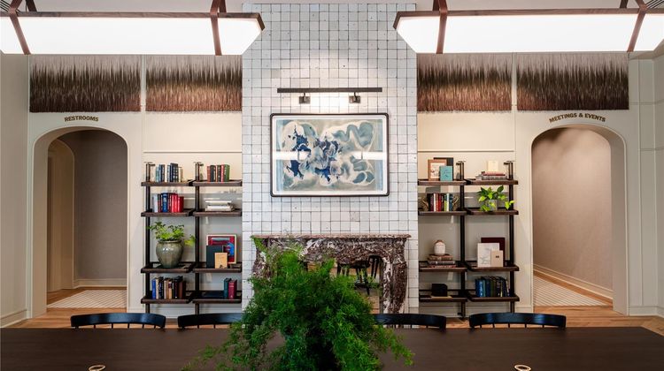 Hotel Heron Lobby