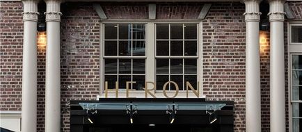 Hotel Heron Exterior