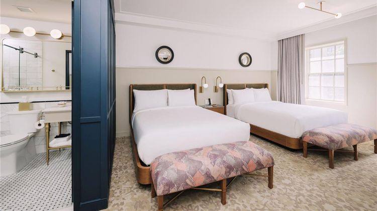 Hotel Heron Room