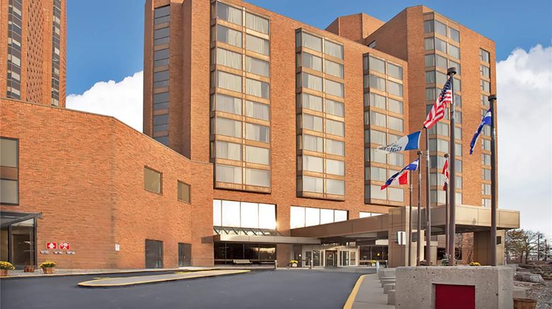 Wyndham Gatineau-Ottawa  and  Conference Centre Exterior. Images powered by <a href="https://iceportal.shijigroup.com" target="_blank" rel="noopener">Ice Portal</a>.