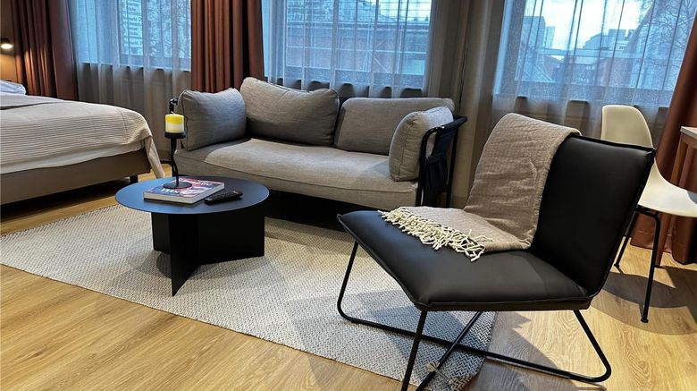 <b>ipartment Cologne Oper Room</b>. Images powered by <a href="https://iceportal.shijigroup.com/" title="IcePortal" target="_blank">IcePortal</a>.