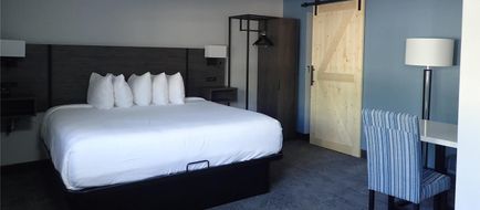 Ponderosa Lodge Room