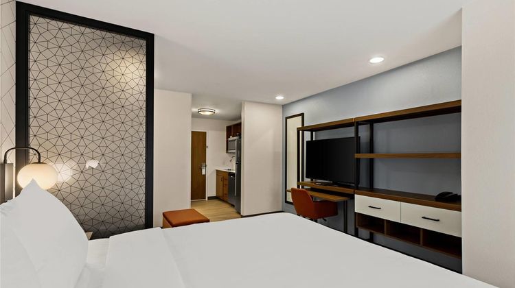 Everhome Suites Clarksville Ft. Campbell Room