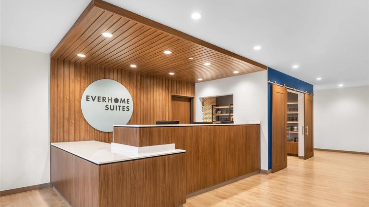 Everhome Suites Clarksville Ft. Campbell Lobby