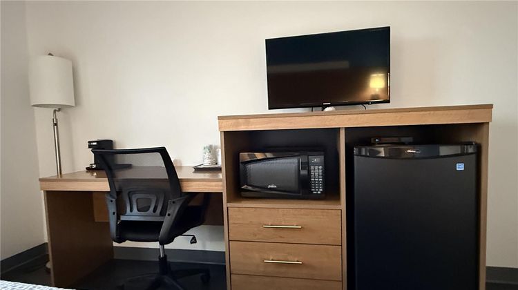 Travelodge by Wyndham Lamoni Room