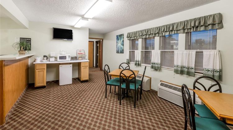 Travelodge by Wyndham Lamoni Lobby