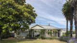U Studios Masterton, SureStay Coll Exterior