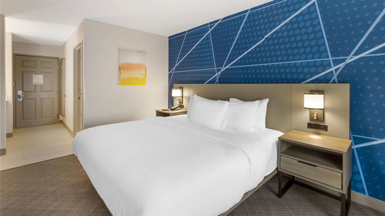 <b>Comfort Inn & Suites Summerset Room</b>. Images powered by <a href="https://iceportal.shijigroup.com/" title="IcePortal" target="_blank">IcePortal</a>.