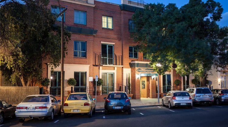 Majestic Tynte Street Apartments Exterior