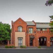 Majestic Old Lion Apartments