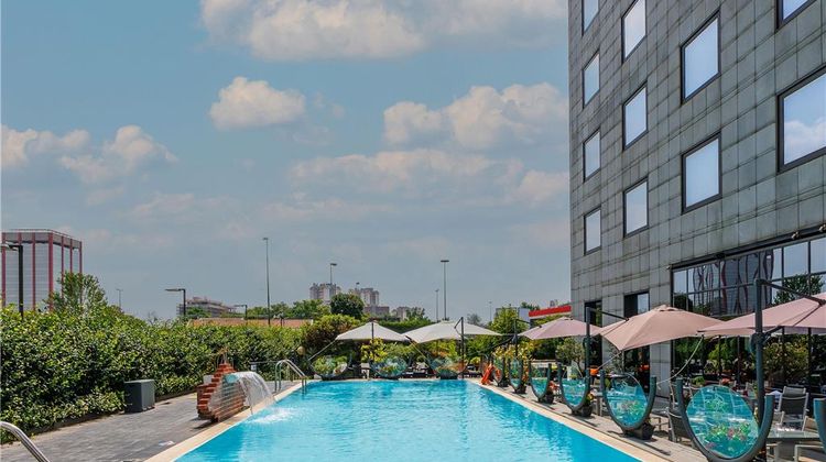 IH Hotels Milano Lorenteggio Pool