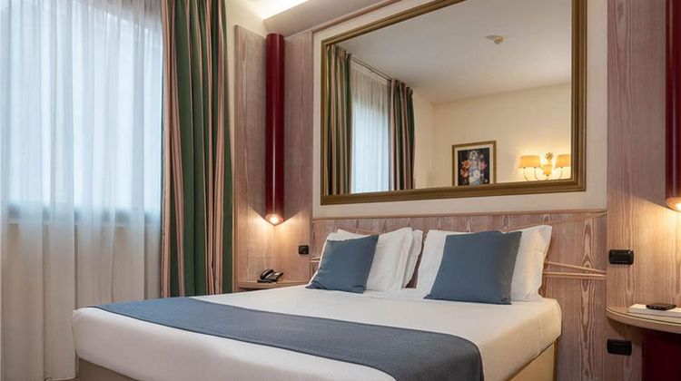 IH Hotels Milano St John Room