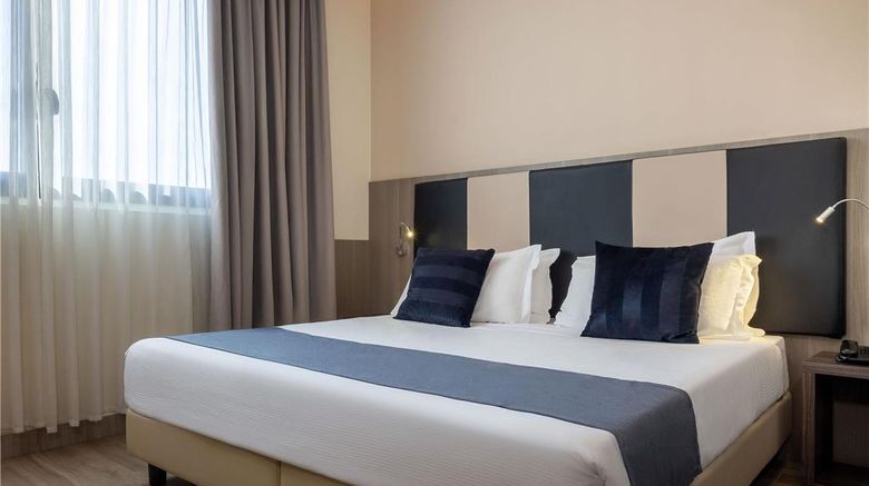 <b>IH Hotels Milano St John Room</b>. Images powered by <a href="https://iceportal.shijigroup.com/" title="IcePortal" target="_blank">IcePortal</a>.