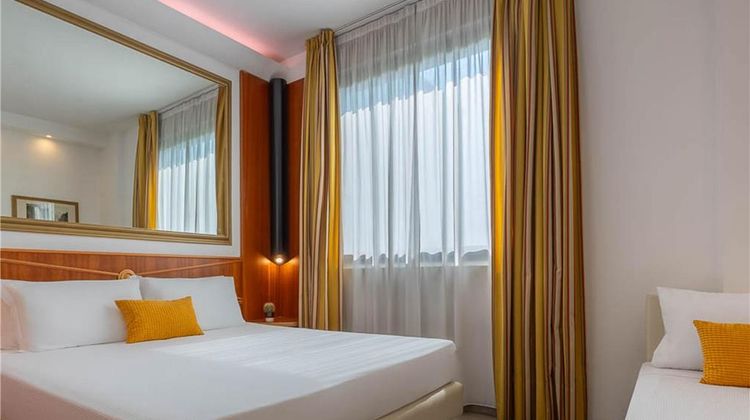 IH Hotels Milano St John Room