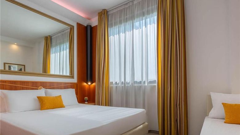 <b>IH Hotels Milano St John Room</b>. Images powered by <a href="https://iceportal.shijigroup.com/" title="IcePortal" target="_blank">IcePortal</a>.