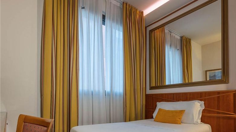 <b>IH Hotels Milano St John Room</b>. Images powered by <a href="https://iceportal.shijigroup.com/" title="IcePortal" target="_blank">IcePortal</a>.