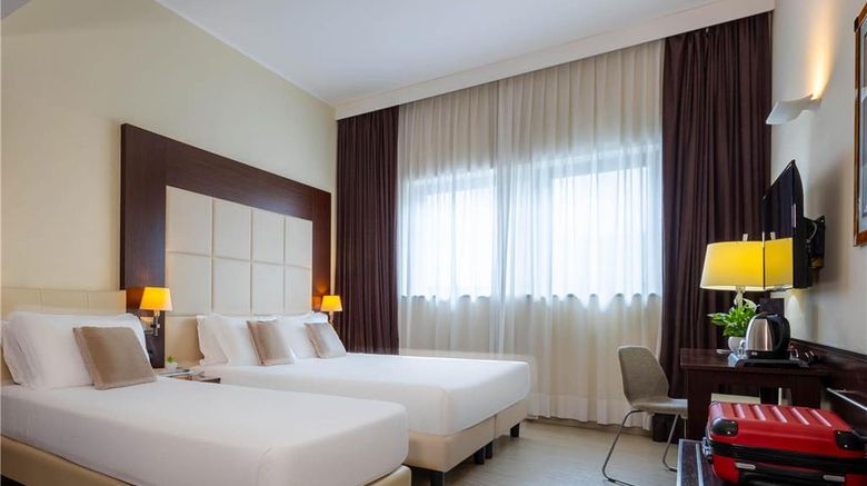 <b>IH Hotels Milano Watt 13 Room</b>. Images powered by <a href="https://iceportal.shijigroup.com/" title="IcePortal" target="_blank">IcePortal</a>.