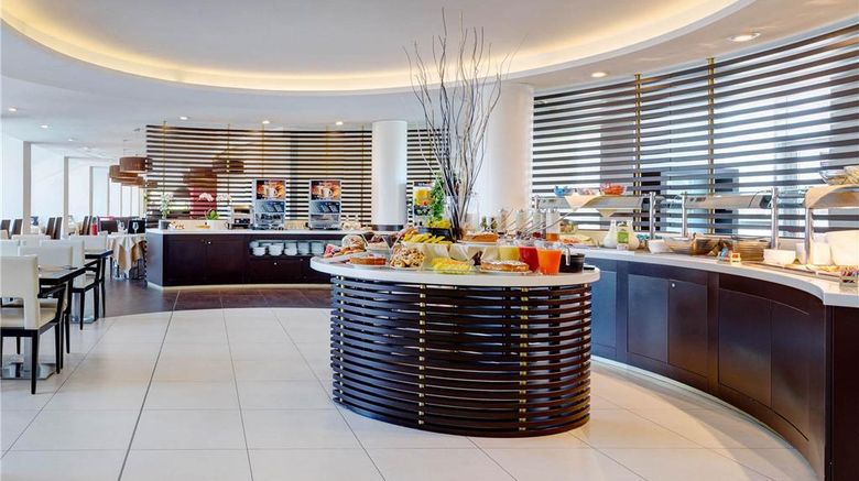 <b>iH Hotels Roma Z3 Restaurant</b>. Images powered by <a href="https://iceportal.shijigroup.com/" title="IcePortal" target="_blank">IcePortal</a>.